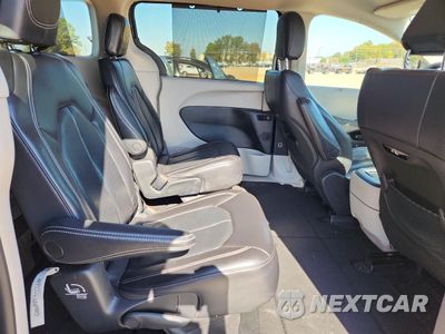 Zdjęcie 11 z 13 samochodu: 2022 CHRYSLER PACIFICA TOURING L VIN:2C4RC1BG5NR116838 - miniatura