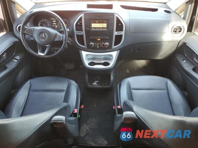 Zdjęcie 8 z 13 samochodu: 2016 MERCEDES-BENZ METRIS VIN:WD4PG2EE0G3095393 - miniatura