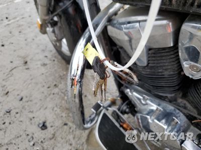 Zdjęcie 8 z 9 samochodu: 2010 HONDA VT1300 CT VIN:JH2SC6672AK000361 - miniatura