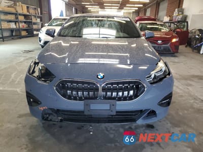 Piąte zdjęcie samochodu w środku: 2021 BMW 228I VIN:WBA53AK00M7H71930 - miniatura