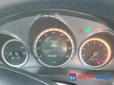 Zdjęcie 9 z 11 samochodu: 2010 MERCEDES-BENZ C 300 VIN:WDDGF5EB7AR128646 - miniatura