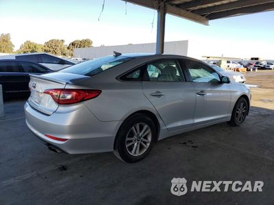 Trzecie zdjęcie samochodu z tyłu: 2016 HYUNDAI SONATA SE VIN:5NPE24AF4GH383691 - miniatura
