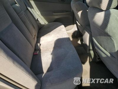 Zdjęcie 10 z 11 samochodu: 2002 TOYOTA CAMRY LE VIN:4T1BE32K02U555788 - miniatura