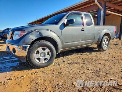 2005 NISSAN FRONTIER KING CAB LE 1N6AD06UX5C435064 - główne zdjęcie licytacji z USA - miniatura