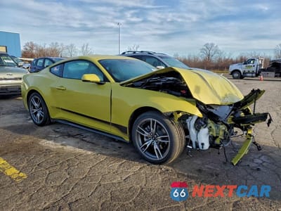 Czwarte zdjęcie samochodu z boku: 2025 FORD MUSTANG VIN:1FA6P8TH5S5128218 - miniatura