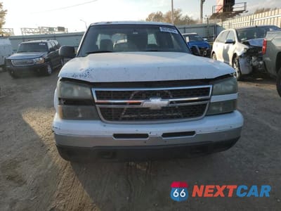 Piąte zdjęcie samochodu w środku: 2006 CHEVROLET SILVERADO K1500 VIN:2GCEK13T461145535 - miniatura