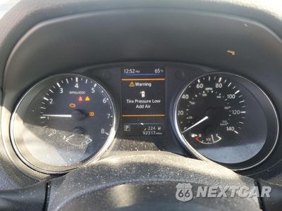 Zdjęcie 9 z 14 samochodu: 2018 NISSAN ROGUE S VIN:5N1AT2MV4JC794042 - miniatura