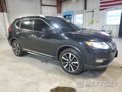 Czwarte zdjęcie samochodu z boku: 2017 NISSAN ROGUE SV VIN:5N1AT2MV2HC814377 - miniatura