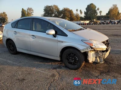 Czwarte zdjęcie samochodu z boku: 2015 TOYOTA PRIUS VIN:JTDKN3DU7F0430061 - miniatura