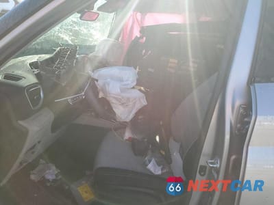 Zdjęcie 7 z 12 samochodu: 2024 HYUNDAI VENUE SEL VIN:KMHRC8A33RU312272 - miniatura