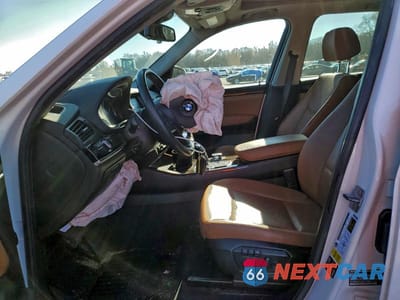 Zdjęcie 7 z 12 samochodu: 2017 BMW X3 XDRIVE28I VIN:5UXWX9C52H0T13689 - miniatura