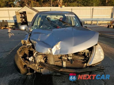 Piąte zdjęcie samochodu w środku: 2011 NISSAN VERSA 1.8 S VIN:3N1BC1CP1BL478631 - miniatura
