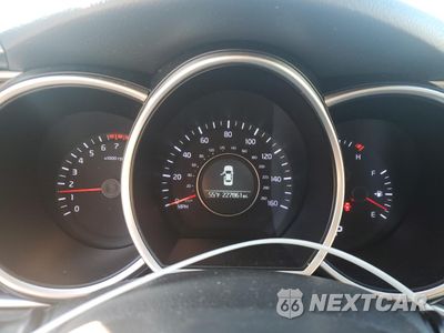 Zdjęcie 9 z 12 samochodu: 2015 KIA OPTIMA LX VIN:KNAGM4A76F5542105 - miniatura