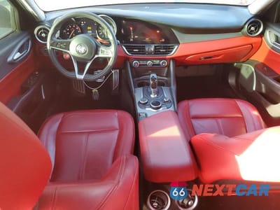 Zdjęcie 8 z 11 samochodu: 2017 ALFA ROMEO GIULIA VIN:ZARFAEBN2H7535451 - miniatura