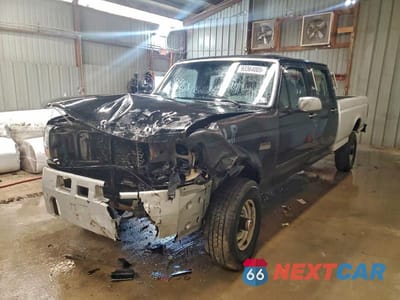 1992 FORD F350 2FTJW36M3NCA71238 - główne zdjęcie licytacji z USA - miniatura