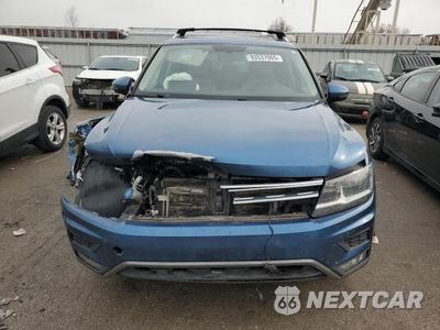 Piąte zdjęcie samochodu w środku: 2019 VOLKSWAGEN TIGUAN SE VIN:3VV3B7AX4KM119165 - miniatura