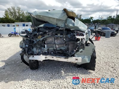 Piąte zdjęcie samochodu w środku: 2025 TOYOTA TUNDRA SR5 VIN:5TFLA5DB5SX324025 - miniatura