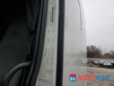 Zdjęcie 10 z 10 samochodu: 2020 VOLVO VNL SEMI TRUCK VIN:4V4NC9EH2LN227007 - miniatura
