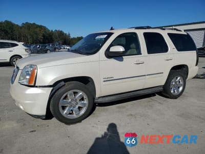2014 GMC YUKON SLT 1GKS1CE07ER100684 - główne zdjęcie licytacji z USA - miniatura