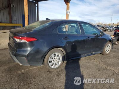 Trzecie zdjęcie samochodu z tyłu: 2021 TOYOTA COROLLA LE VIN:5YFEPMAEXMP258783 - miniatura
