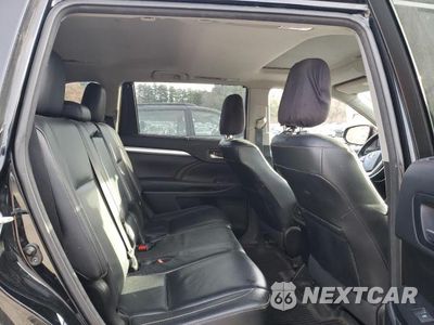 Zdjęcie 11 z 12 samochodu: 2017 TOYOTA HIGHLANDER SE VIN:5TDJZRFH8HS446238 - miniatura