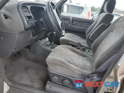 Zdjęcie 7 z 13 samochodu: 2001 ISUZU TROOPER S VIN:JACDS58X317J08355 - miniatura