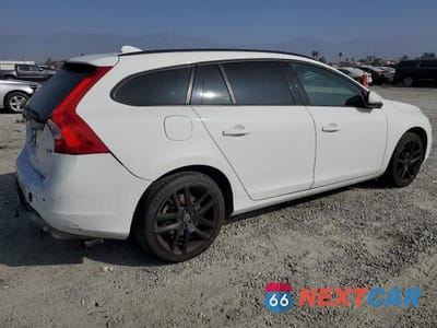 Trzecie zdjęcie samochodu z tyłu: 2018 VOLVO V60 T5 DYNAMIC VIN:YV140MEL1J2392563 - miniatura