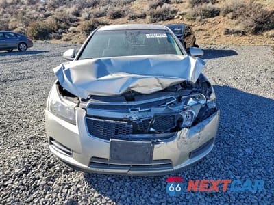 Piąte zdjęcie samochodu w środku: 2014 CHEVROLET CRUZE ECO VIN:1G1PJ5SB1E7139343 - miniatura