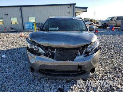 Piąte zdjęcie samochodu w środku: 2019 NISSAN ROGUE SPORT S VIN:JN1BJ1CP1KW220206 - miniatura