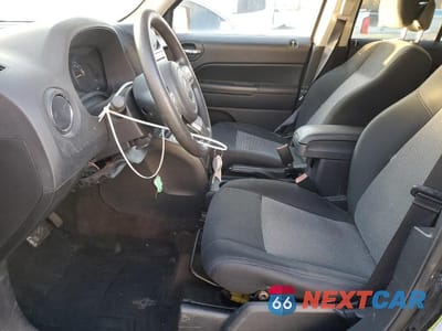 Zdjęcie 7 z 12 samochodu: 2014 JEEP PATRIOT SPORT VIN:1C4NJPBB5ED632079 - miniatura