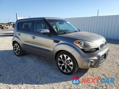 Czwarte zdjęcie samochodu z boku: 2013 KIA SOUL VIN:KNDJT2A64D7484147 - miniatura