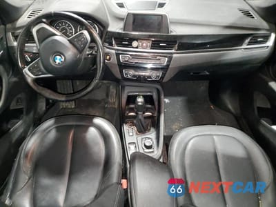 Zdjęcie 8 z 13 samochodu: 2017 BMW X1 XDRIVE28I VIN:WBXHT3C35H5F87284 - miniatura