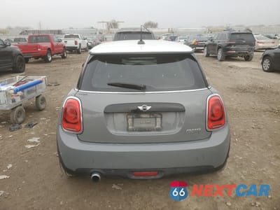 Zdjęcie 6 z 12 samochodu: 2018 MINI COOPER VIN:WMWXP5C54J2D71912 - miniatura