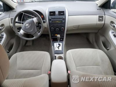 Zdjęcie 8 z 11 samochodu: 2010 TOYOTA COROLLA BASE VIN:2T1BU4EE8AC341002 - miniatura