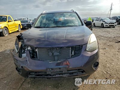 Piąte zdjęcie samochodu w środku: 2014 NISSAN ROGUE SELECT S VIN:JN8AS5MT7EW622345 - miniatura