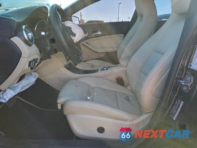 Zdjęcie 7 z 12 samochodu: 2018 MERCEDES-BENZ CLA 250 VIN:WDDSJ4EB1JN619997 - miniatura