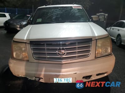Piąte zdjęcie samochodu w środku: 2004 CADILLAC ESCALADE LUXURY VIN:1GYEK63N94R243201 - miniatura