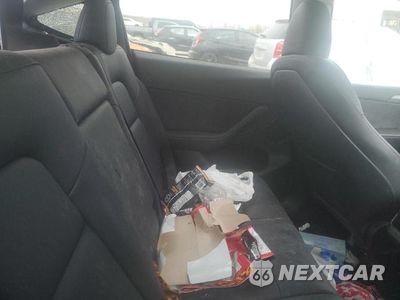 Zdjęcie 10 z 12 samochodu: 2024 TESLA MODEL Y VIN:7SAYGAEE1RF066969 - miniatura