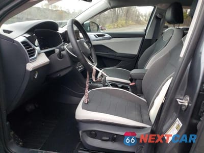 Zdjęcie 7 z 13 samochodu: 2025 VOLKSWAGEN TAOS SE VIN:3VVUC7B22SM026164 - miniatura