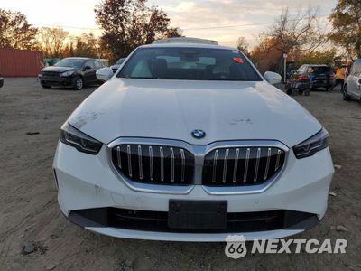 Piąte zdjęcie samochodu w środku: 2025 BMW 530 XI VIN:WBA53FJ0XSCT29723 - miniatura