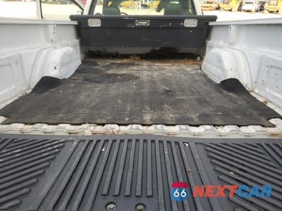 Zdjęcie 10 z 13 samochodu: 2003 CHEVROLET SILVERADO C2500 HEAVY DUTY VIN:1GCHC24U93E288109 - miniatura