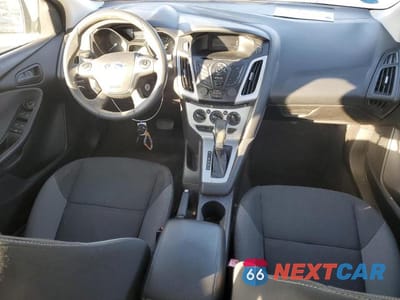 Zdjęcie 8 z 12 samochodu: 2012 FORD FOCUS SE VIN:1FAHP3F25CL156570 - miniatura
