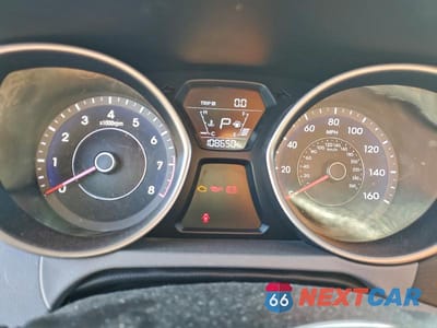 Zdjęcie 9 z 12 samochodu: 2014 HYUNDAI ELANTRA SE VIN:5NPDH4AE9EH530778 - miniatura