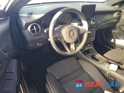 Zdjęcie 8 z 11 samochodu: 2018 MERCEDES-BENZ CLA 250 VIN:WDDSJ4EB6JN649903 - miniatura