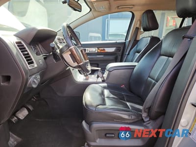 Zdjęcie 7 z 14 samochodu: 2010 LINCOLN MKX VIN:2LMDJ6JC3ABJ18098 - miniatura