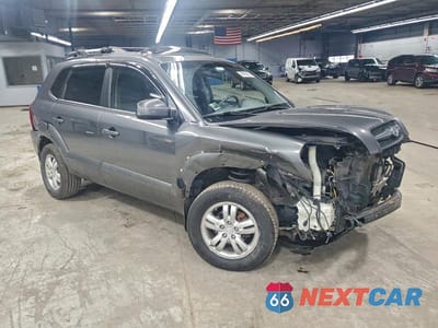 Czwarte zdjęcie samochodu z boku: 2008 HYUNDAI TUCSON SE VIN:KM8JN12D48U851097 - miniatura