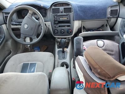 Zdjęcie 8 z 11 samochodu: 2004 KIA SPECTRA LX VIN:KNAFE122745052456 - miniatura