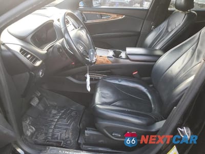 Zdjęcie 7 z 13 samochodu: 2018 LINCOLN MKX RESERVE VIN:2LMPJ6LR4JBL35433 - miniatura