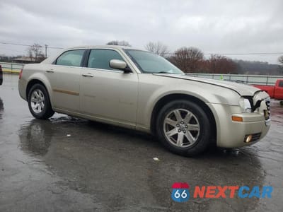 Czwarte zdjęcie samochodu z boku: 2006 CHRYSLER 300 VIN:2C3LA43R96H471164 - miniatura