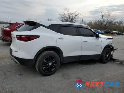 Trzecie zdjęcie samochodu z tyłu: 2021 CHEVROLET BLAZER 2LT VIN:3GNKBCRS0MS571003 - miniatura